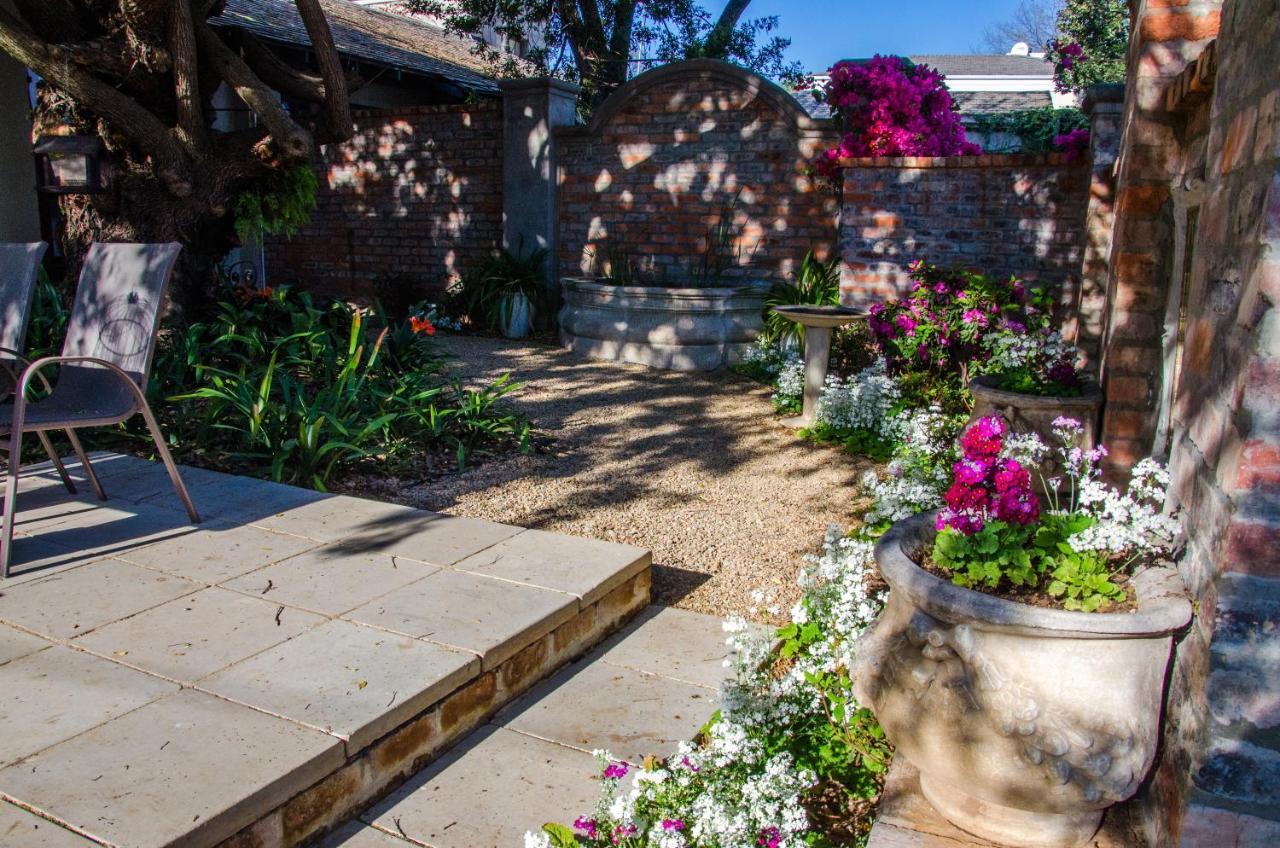 Shepherd'S Corner Guest House Johannesburg Bagian luar foto