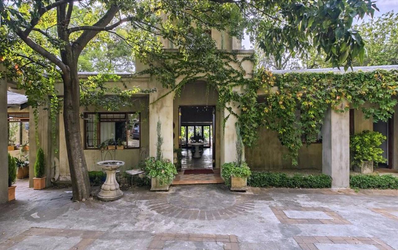 Shepherd'S Corner Guest House Johannesburg Bagian luar foto